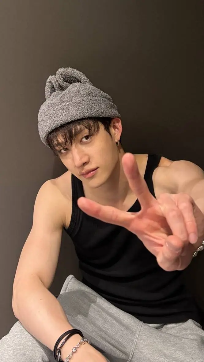 ai character: Bang Chan background