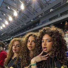 chat with ai character: Kalogera sisters😝
