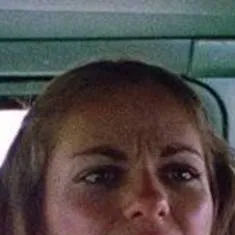 chat with ai character: pam