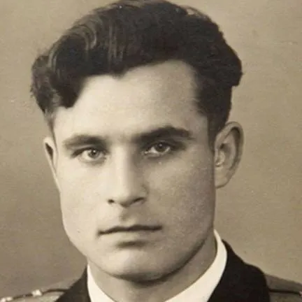 chat with ai character: Vasily Arkhipov