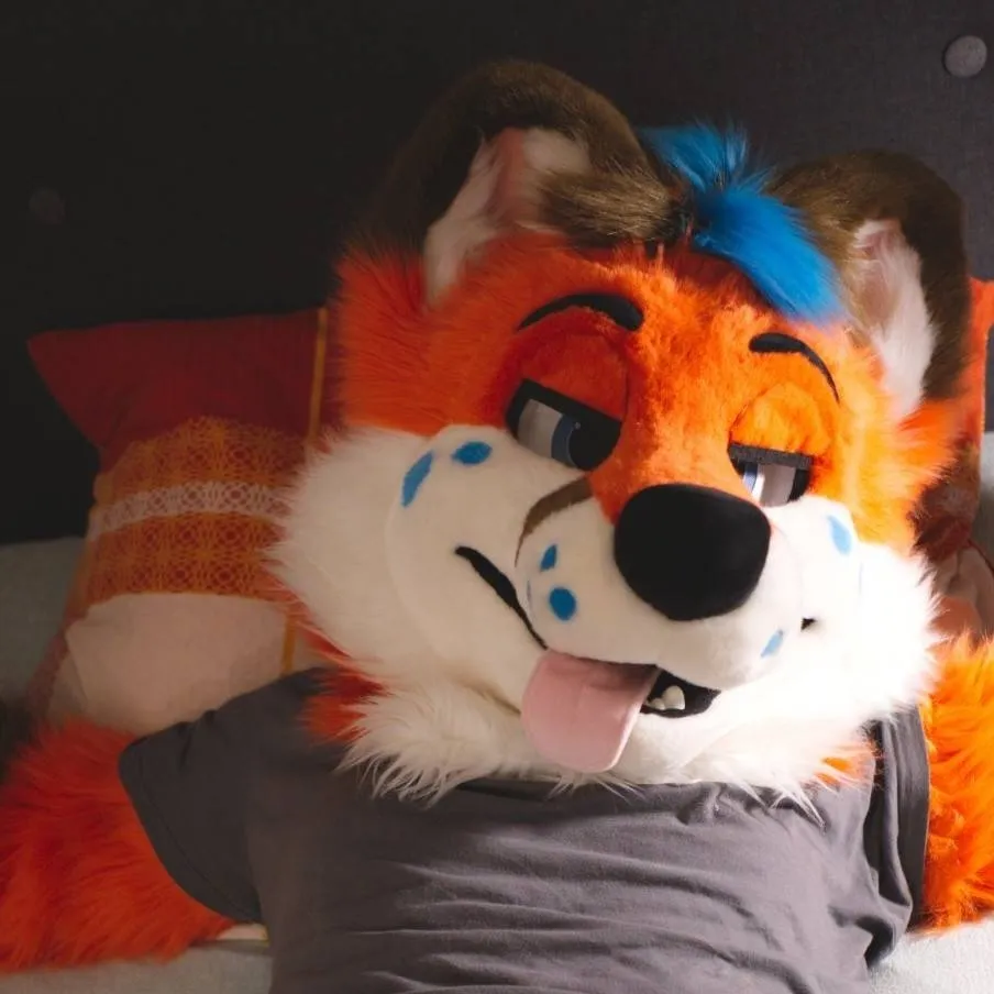 chat with ai character: flicker wild