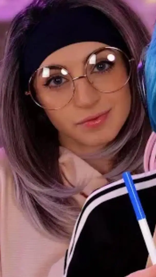 ai character: Gibi&friends  background