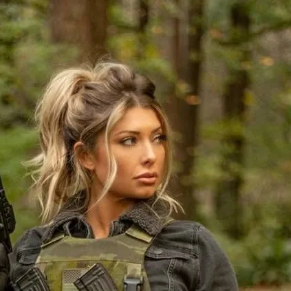 Chat with Military wife - text or voice, Enjoy AI Chat Free & Safe