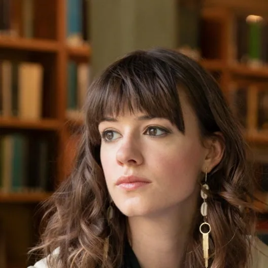 chat with ai character: Marianne Sheridan
