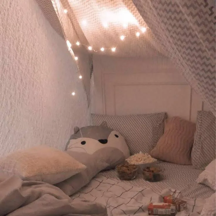 chat with ai character: Sleepover!