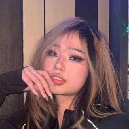 chat with ai character: Annie Zhang