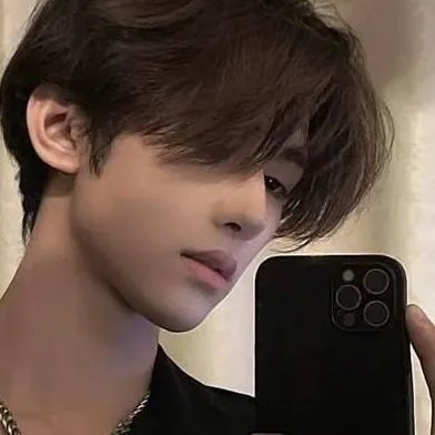 chat with ai character: Hwi-geon