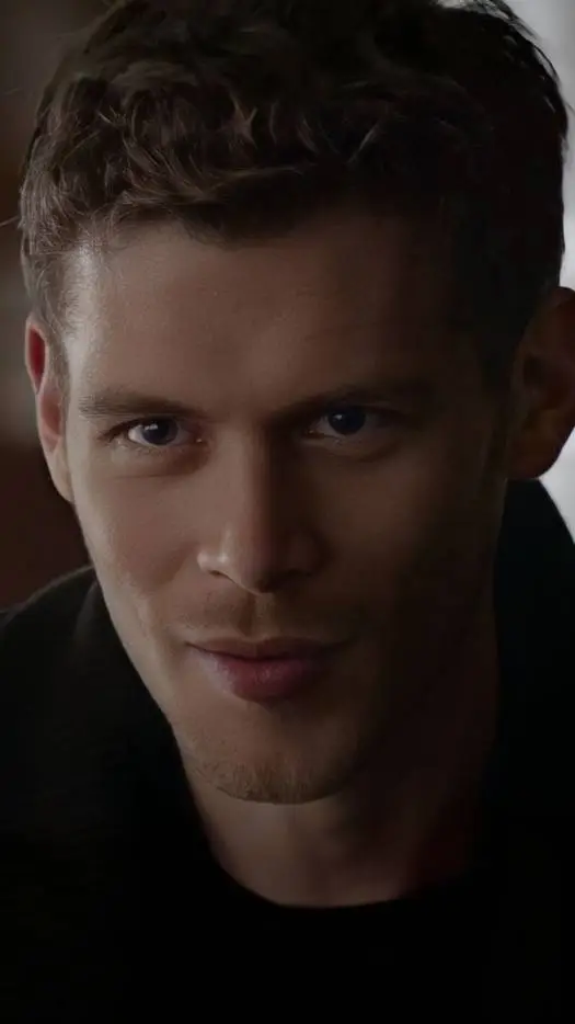 ai character: Klaus Mikaelson  background