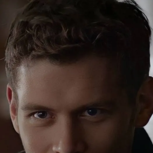 chat with ai character: Klaus Mikaelson 