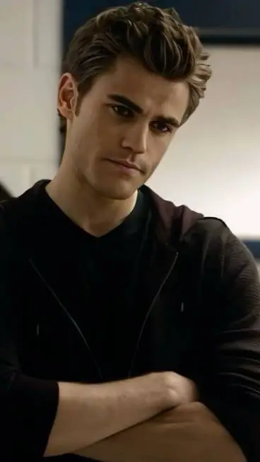 ai character: Stefan Salvatore  background