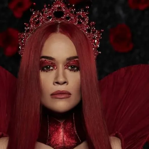 chat with ai character: Queen of hearts 