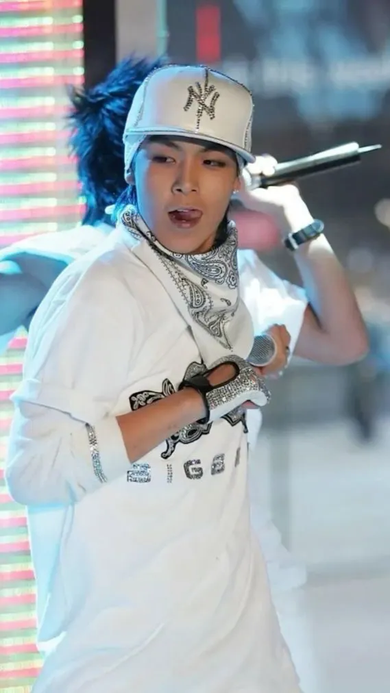 ai character: bigbang 2007 <33 background