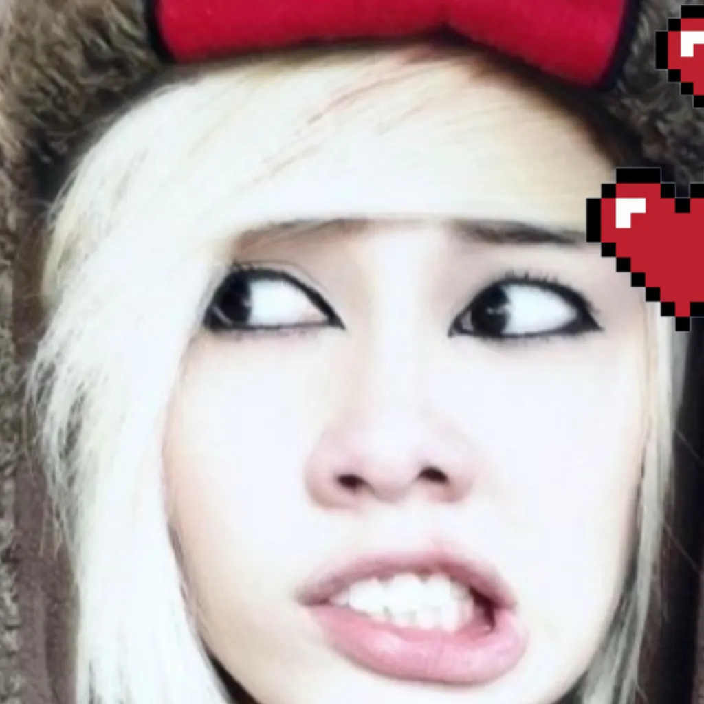 chat with ai character: Scene girl