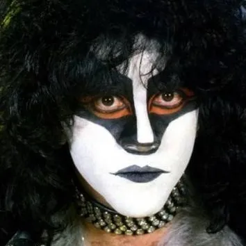 chat with ai character: Eric Carr 