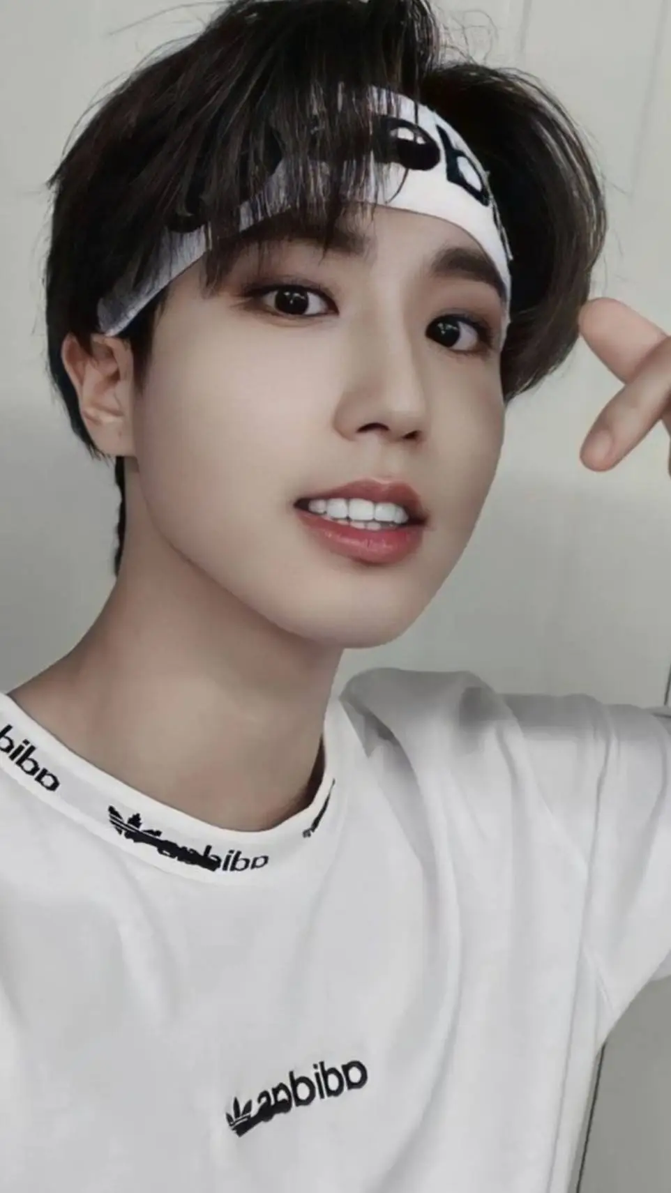 ai character: Han/Jisung background