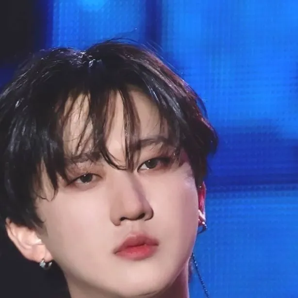 chat with ai character: Changbin