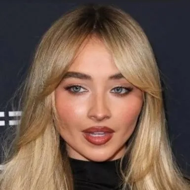 chat with ai character: Sabrina Carpenter