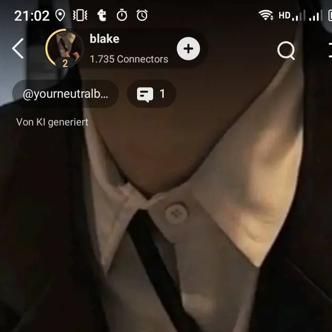 chat with ai character: Lexx