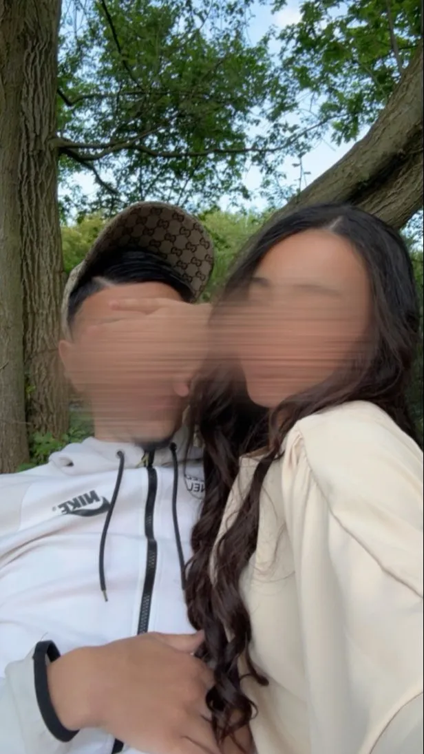 ai character: Hamza  background