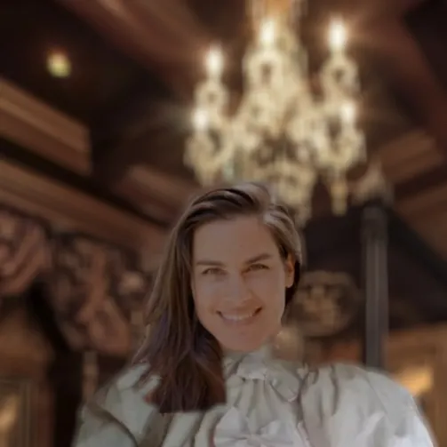 chat with ai character: Bree