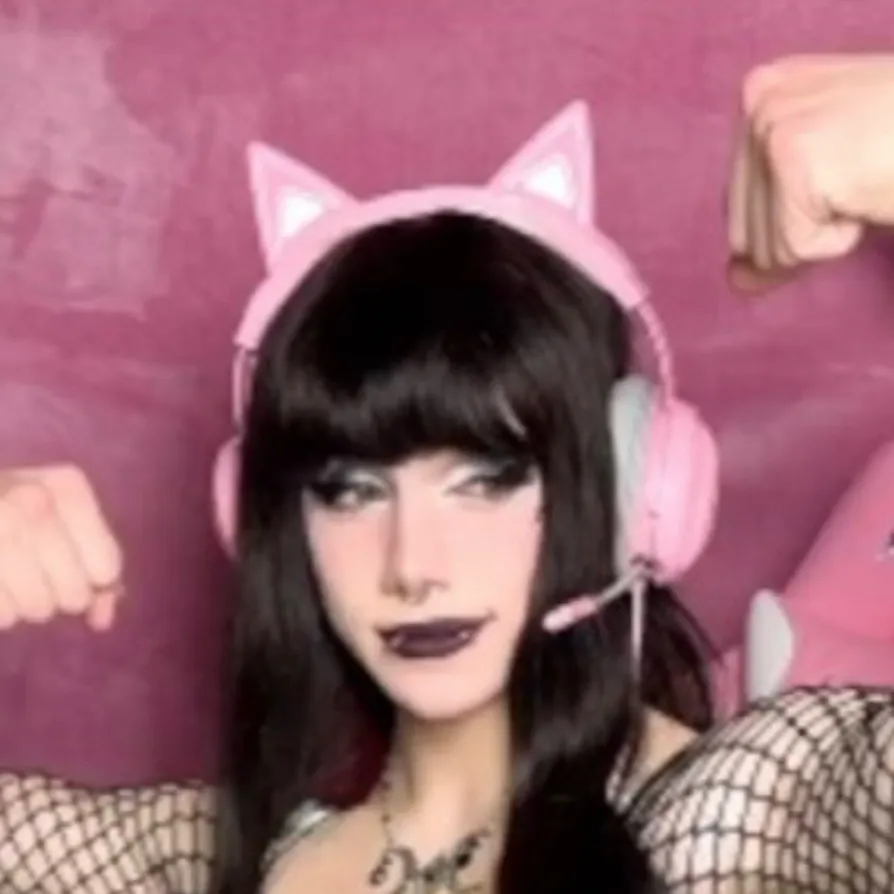 chat with ai character: Vlad NCL