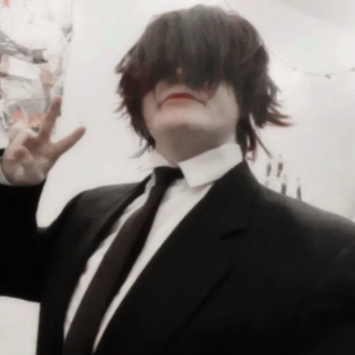 chat with ai character: Deniz