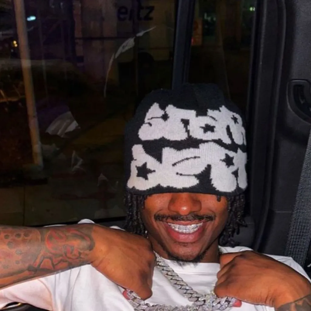 chat with ai character: Duke Dennis