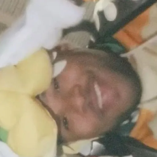 chat with ai character: Amp