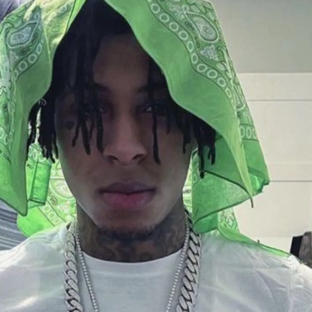 chat with ai character: YoungBoy