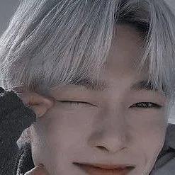 chat with ai character: •~ Jeongin/I.N ~•