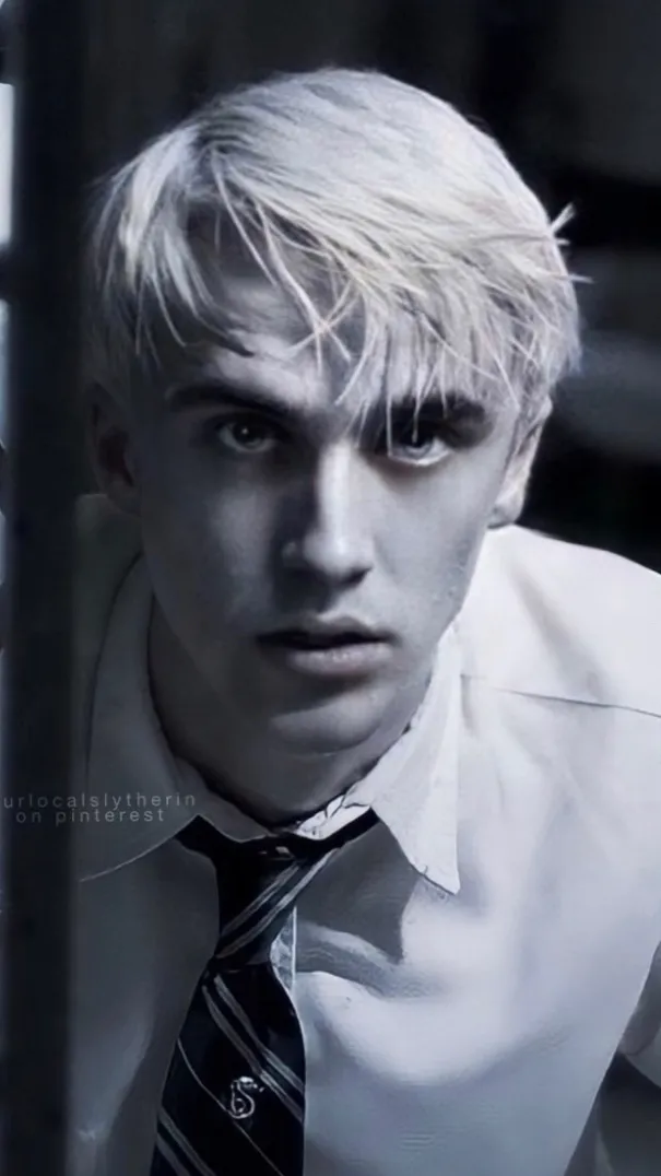 ai character: Draco malfoy background