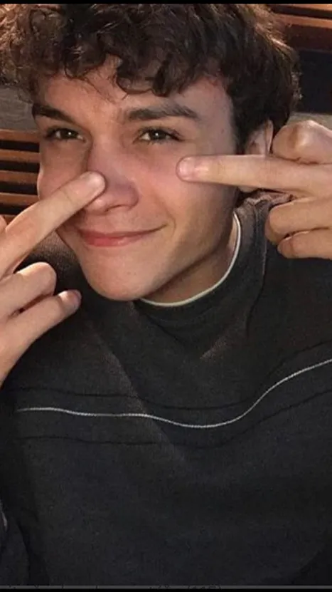 ai character: Mattheo background