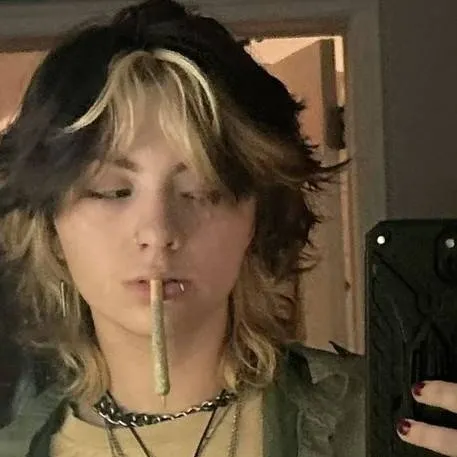 chat with ai character: jessie