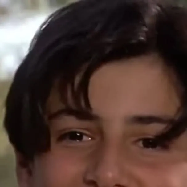 chat with ai character: mark