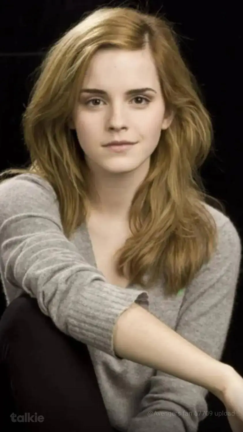 ai character: Emma Watson  background