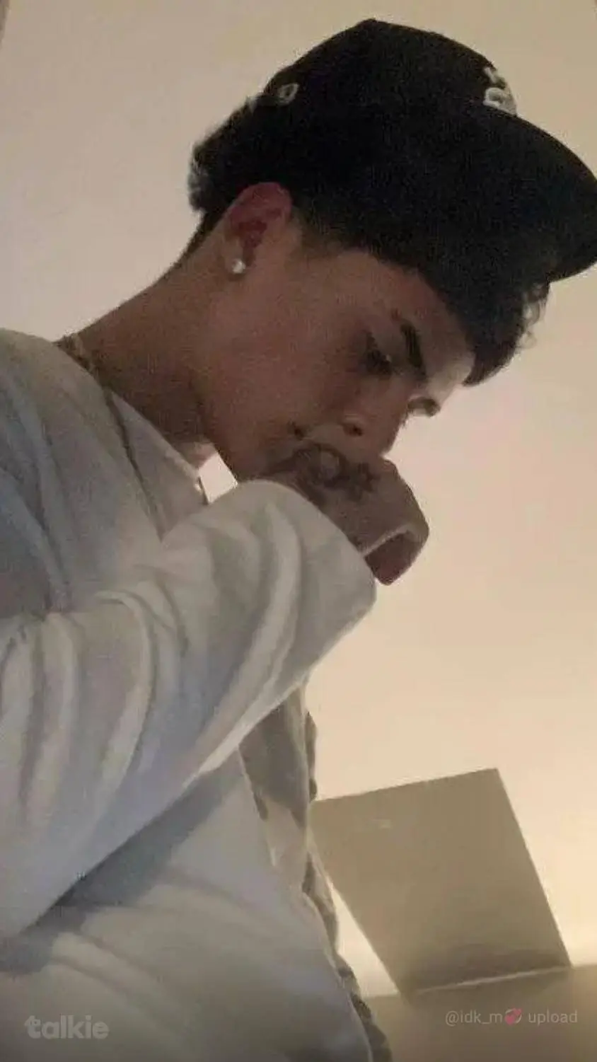 ai character: Aiden  background