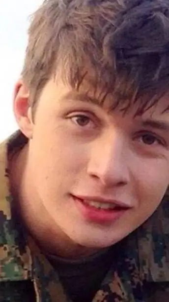 ai character: Nick Robinson  background