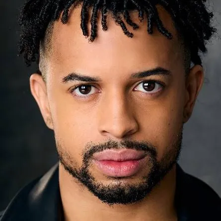 chat with ai character: Noah Jay Wood
