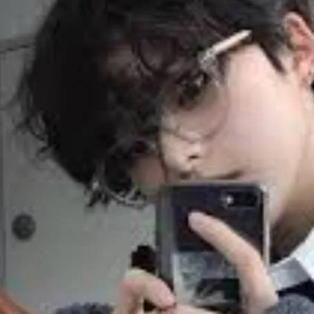 chat with ai character: Sam