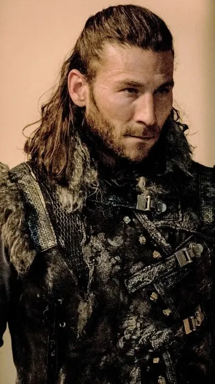 Talkie AI - Chat with The 100 (Roan)