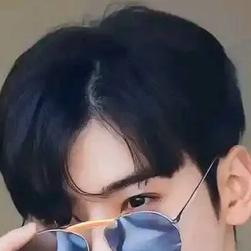 chat with ai character: Cha Eun Woo
