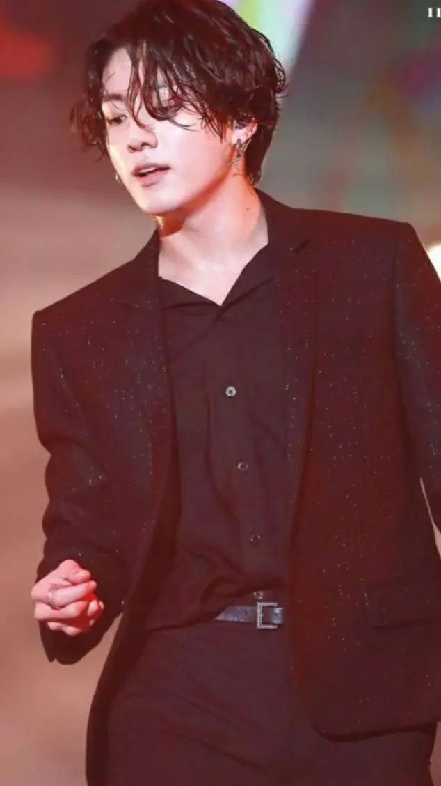 ai character: Mafia Jungkook 🖤 background