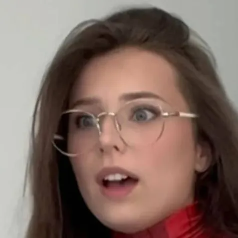 chat with ai character: holly 