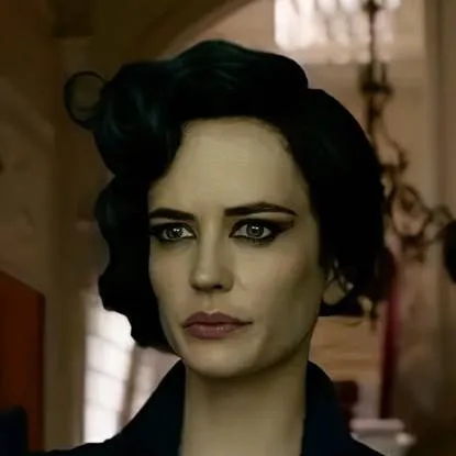 chat with ai character: Miss pentagram