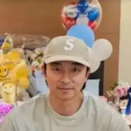 chat with ai character: ♡GONG YOO♡
