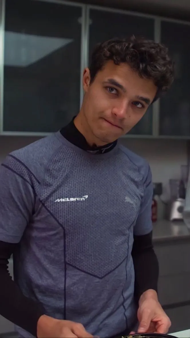 ai character: Lando Norris  background