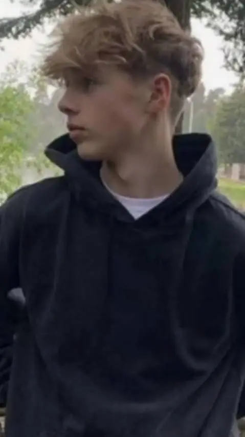 ai character: Luca background