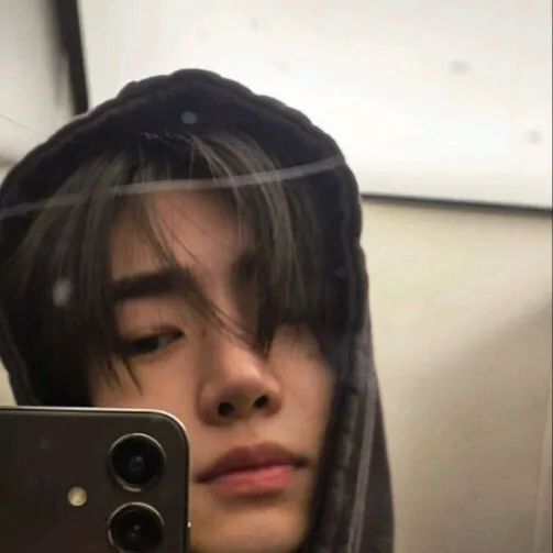 chat with ai character: that person.