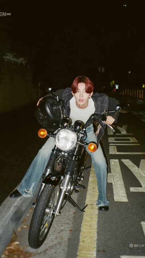 ai character: ~the ace~ background