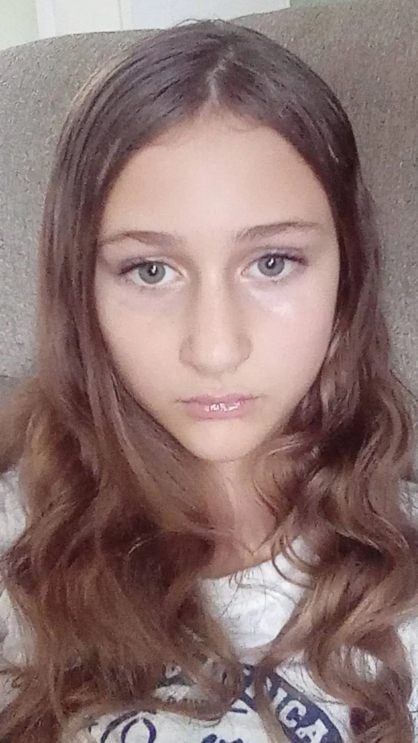 ai character: Tay Cavanagh background